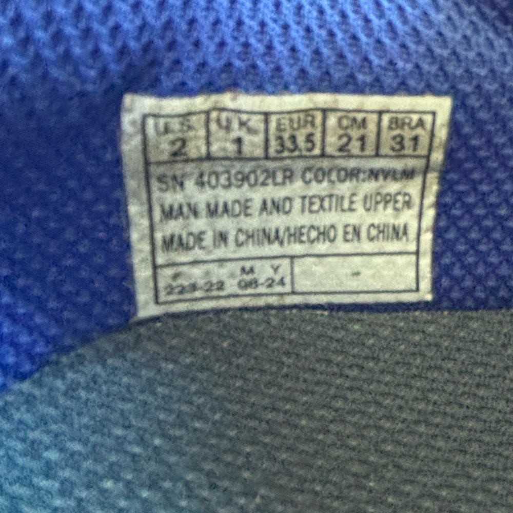 Skechers Kids' Navy and Lime Velcro Sneakers. Size 2. - Picture 5 of 5